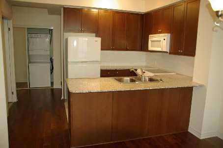 3504 Hurontario St, #2701