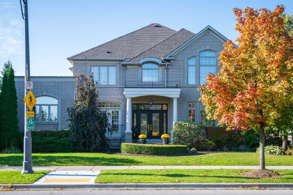 4340 Clubview Dr, Burlington