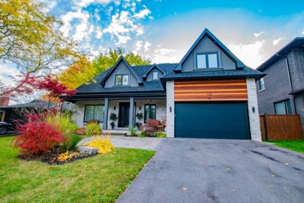 112 Lloyd Manor Rd, Toronto