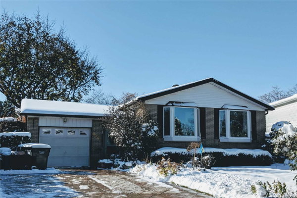 3242 Nobleton Dr, Mississauga