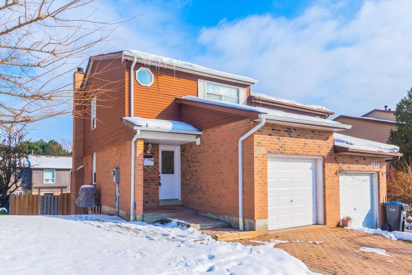 2500 Hemus Sq, Mississauga