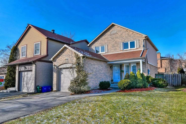 1121 Montgomery Dr, Oakville