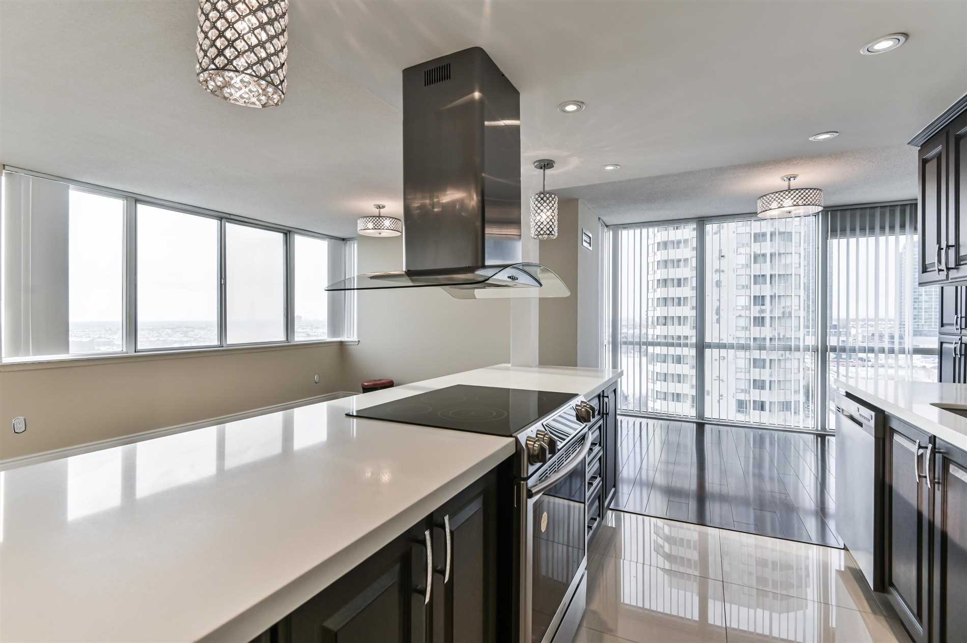 1102 350 Webb Dr Mls W4675747 See This Condo Apartment