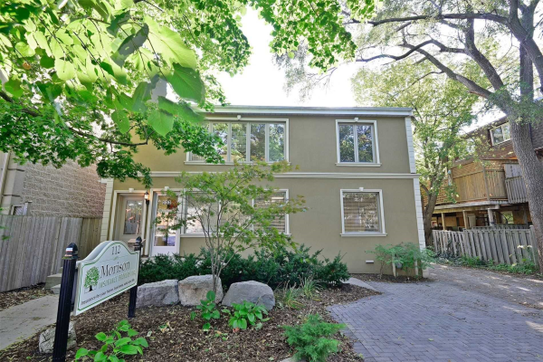 112 Wilson St, Oakville