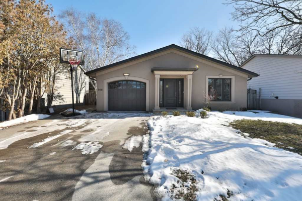506 Maple Ave, Oakville