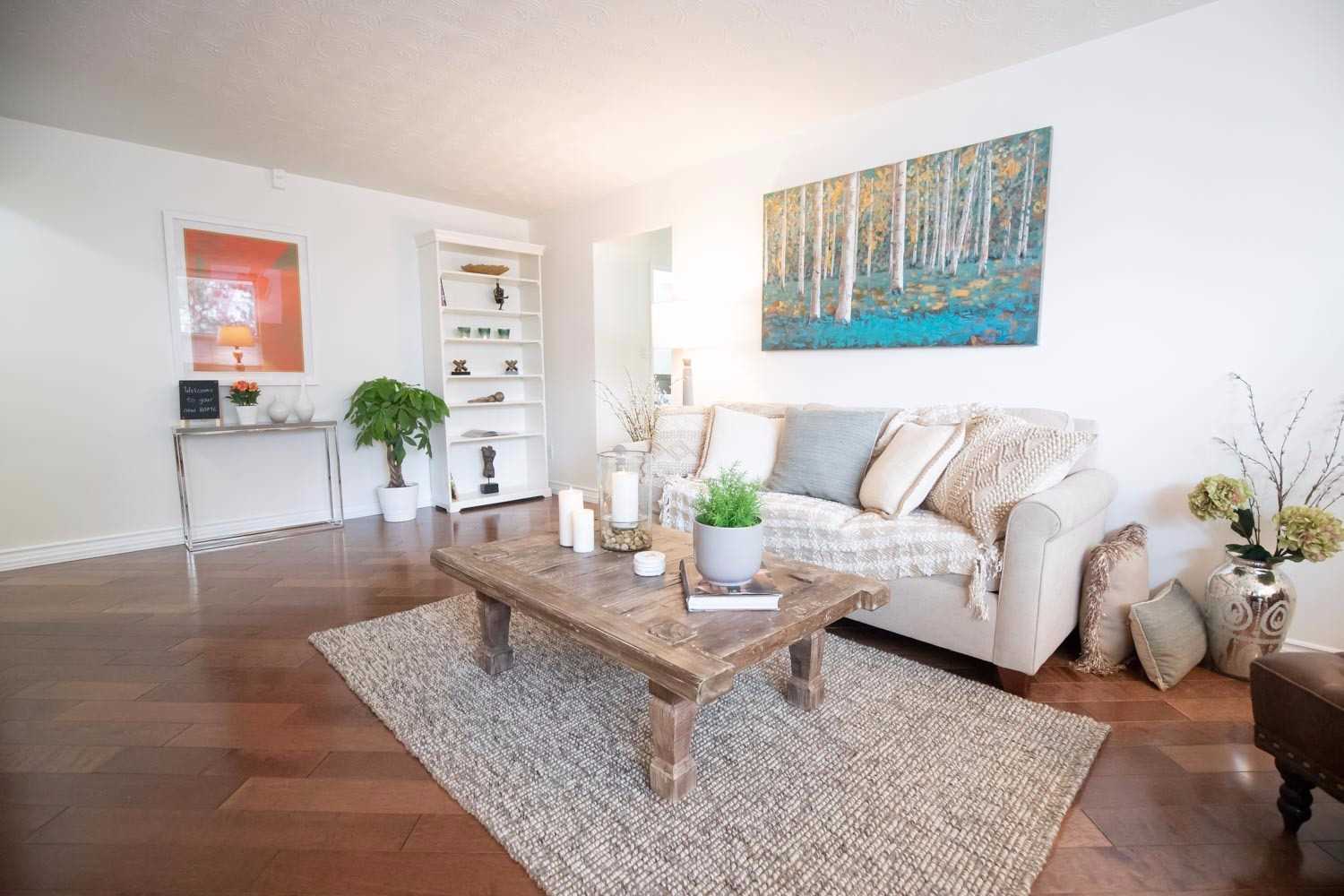 Listing W4702101 - Large Photo # 4