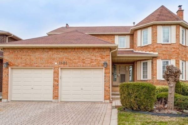 1501 Bough Beeches Blvd, Mississauga