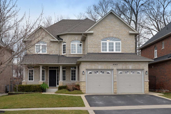 4143 Gordie Tapp Cres, Burlington