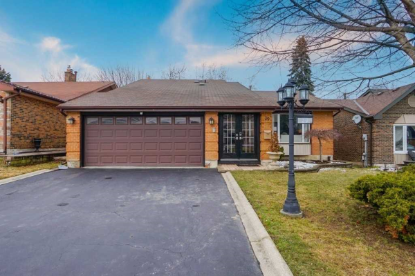 29 Madelaine Cres, Brampton