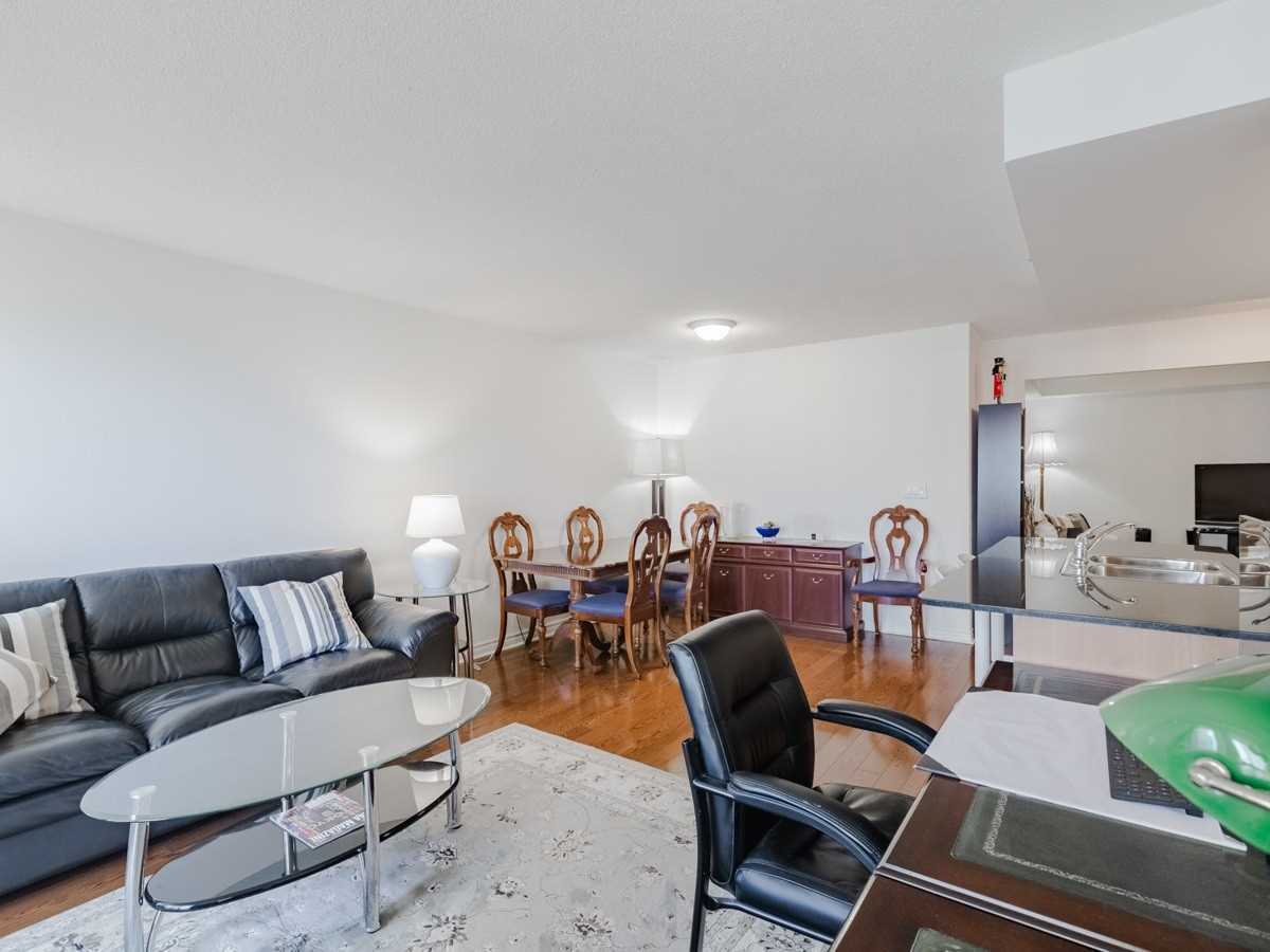 350 Princess Royal Dr, #1508