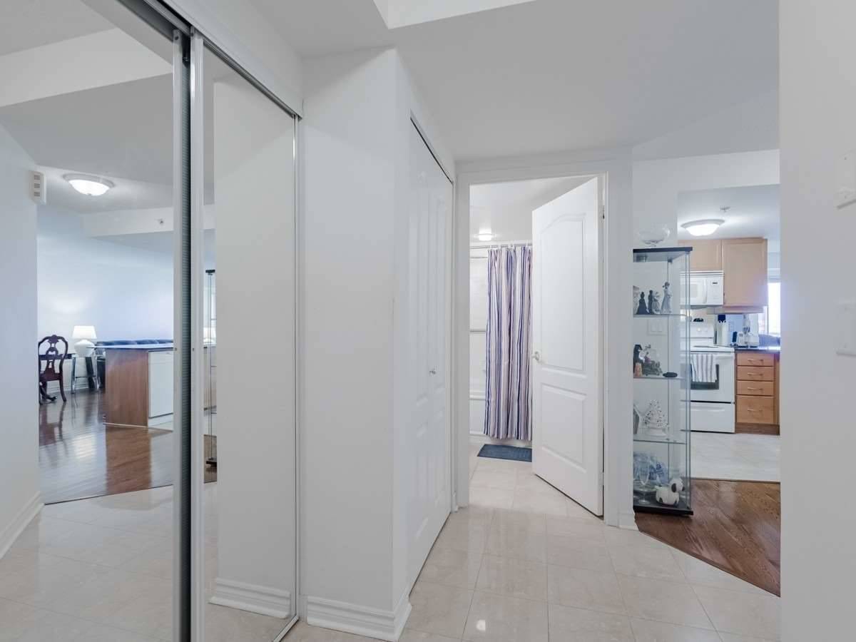 350 Princess Royal Dr, #1508