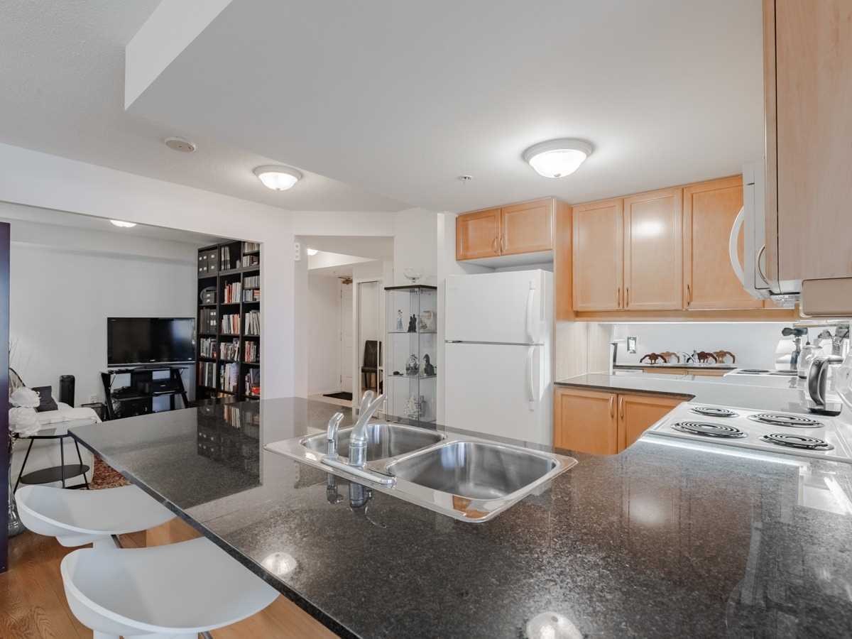 350 Princess Royal Dr, #1508