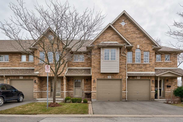 1276 Silvan Forest Dr, Burlington