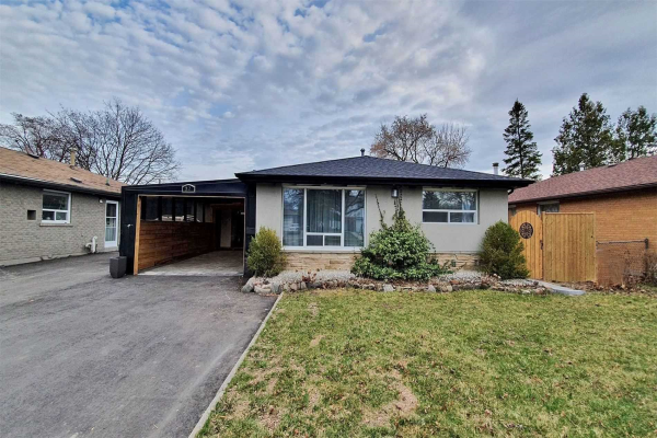 32 Farley Cres, Toronto