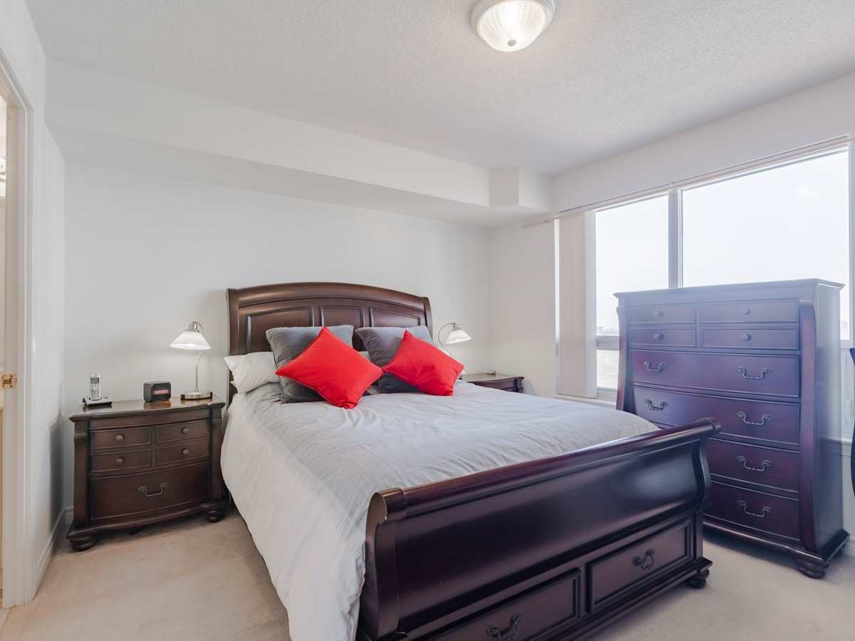 350 Princess Royal Dr, #1508