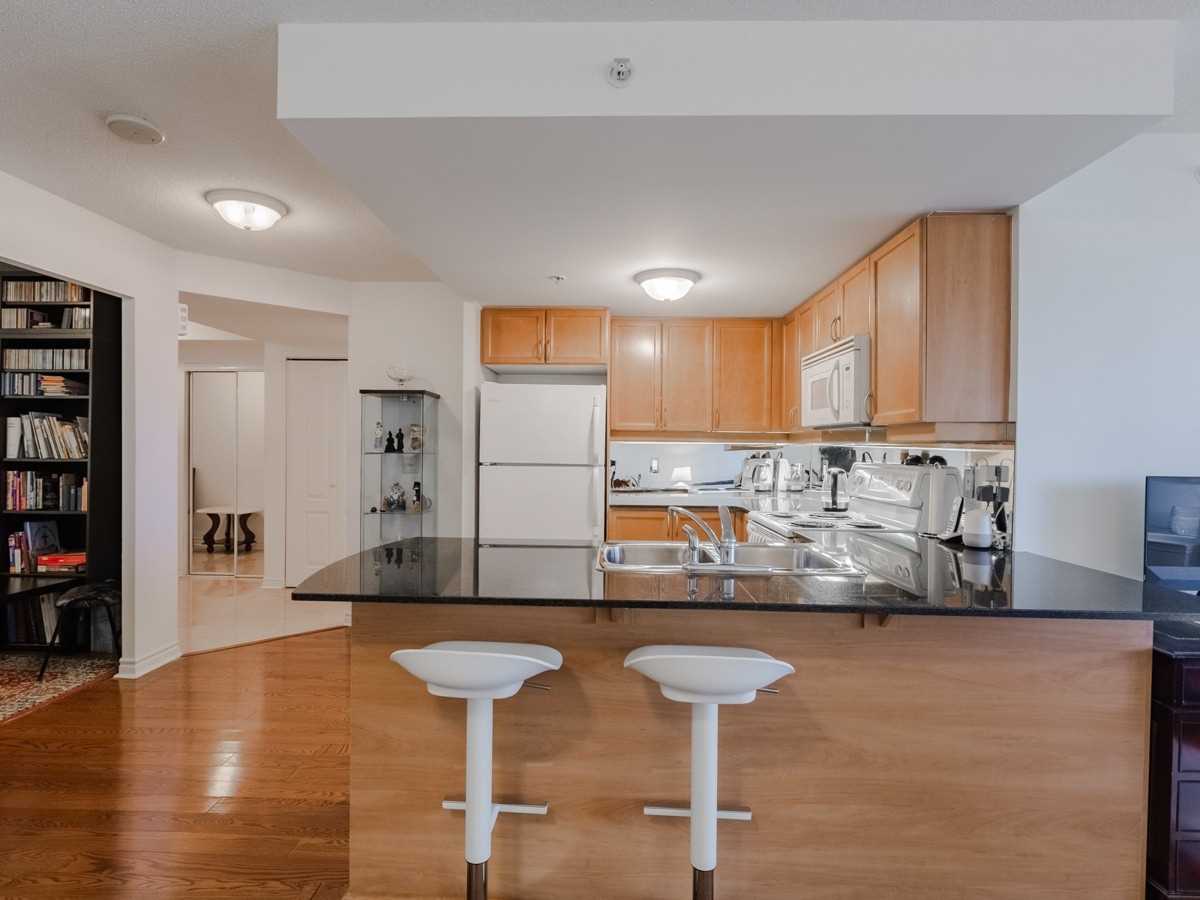 350 Princess Royal Dr, #1508