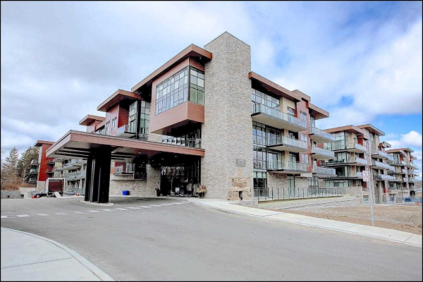 1575 Lakeshore Rd W, Mississauga