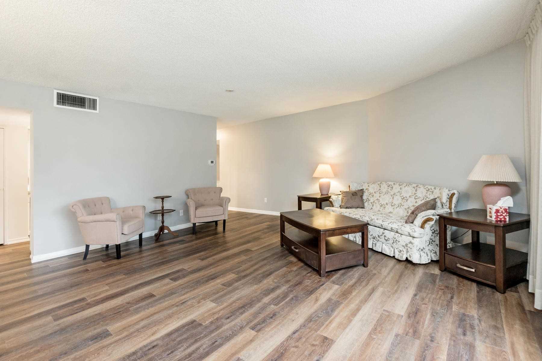 Listing W4769536 - Large Photo # 9
