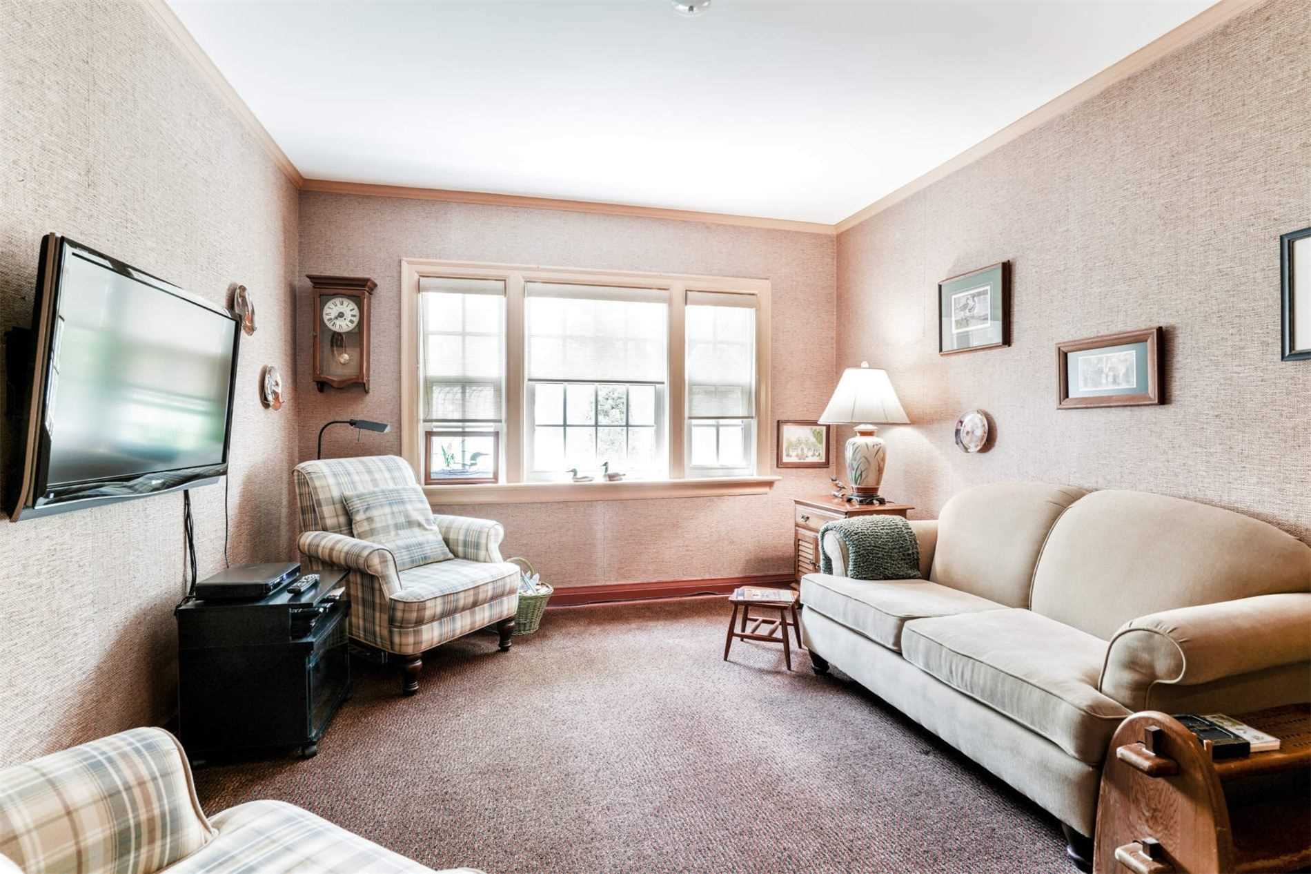 161 The Kingsway