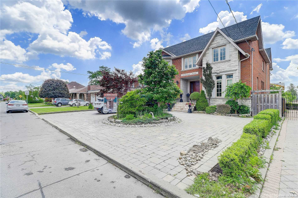 31 Glenbrook Ave, Toronto
