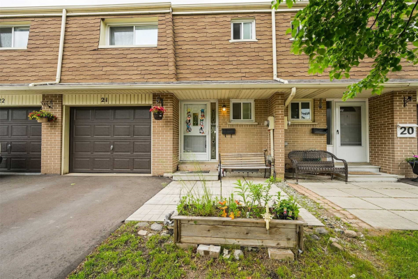 7450 Darcel Ave, Mississauga