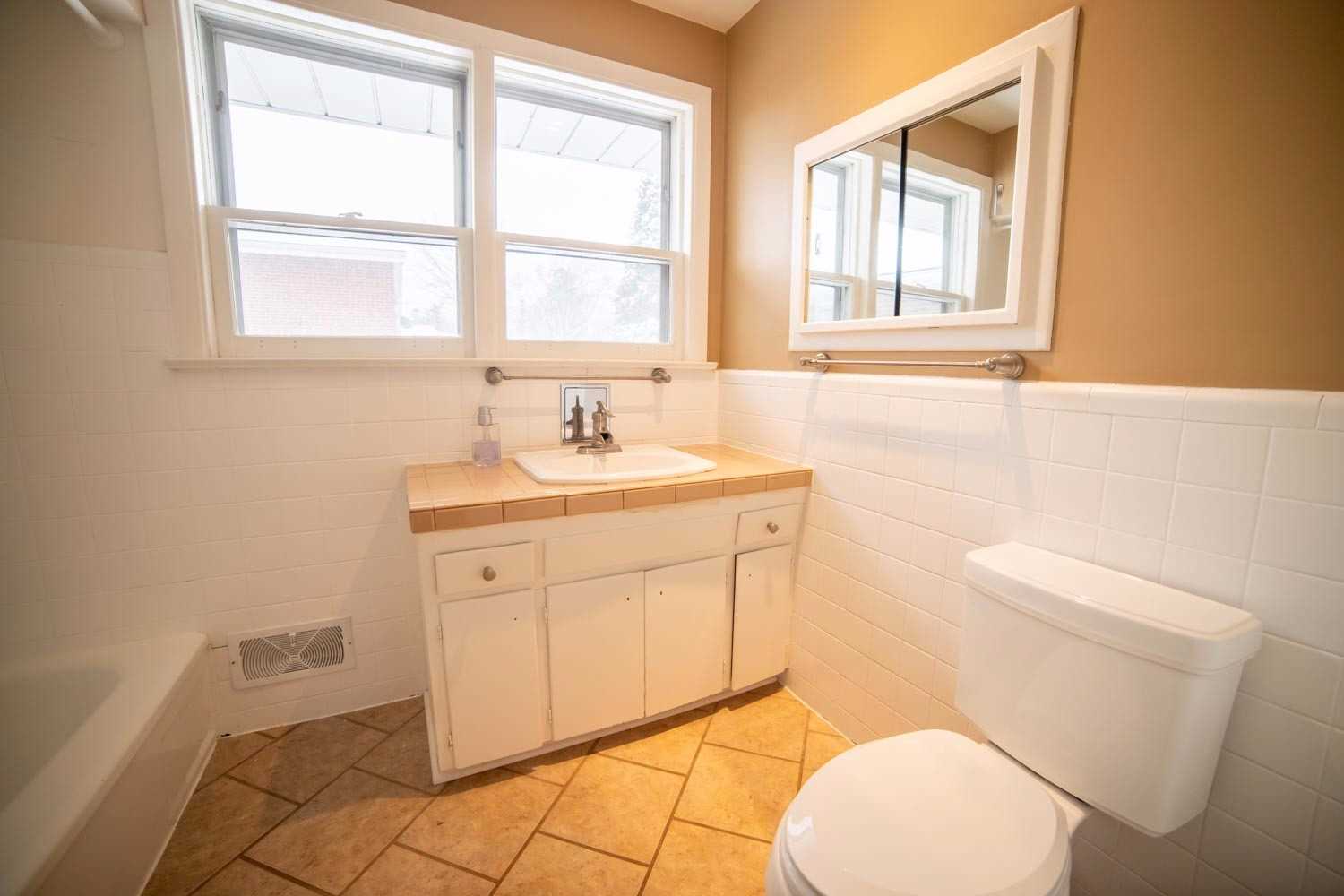 Listing W4783379 - Large Photo # 17