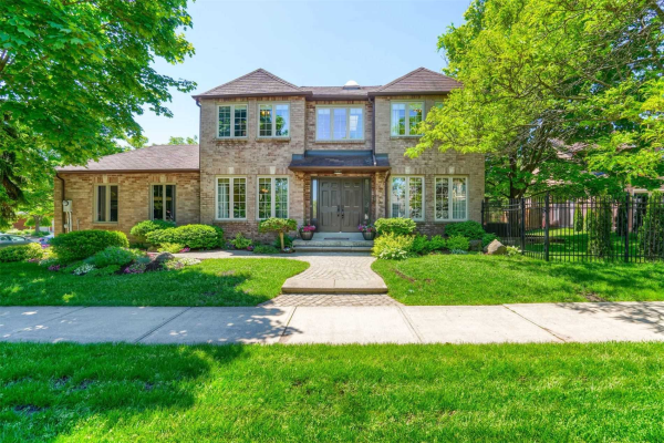 2899 Arlington Dr, Oakville