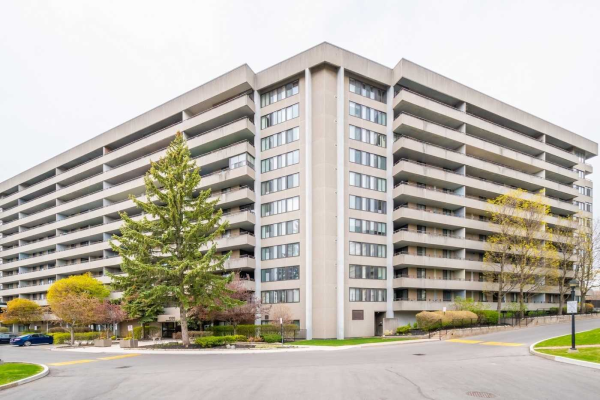 1320 Mississauga Valley Blvd, Mississauga