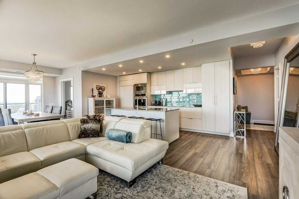 Listing W4809675 - Large Photo # 4
