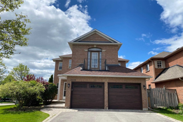 2362 Woodridge Way, Oakville