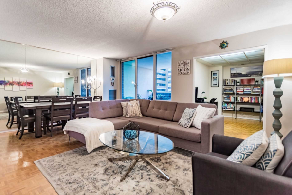 1515 Lakeshore Rd E 1515 Lakeshore Rd E
