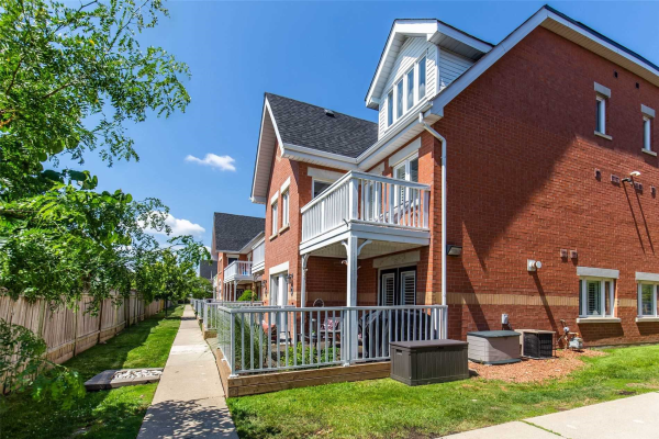 1701 Lampman Ave, Burlington