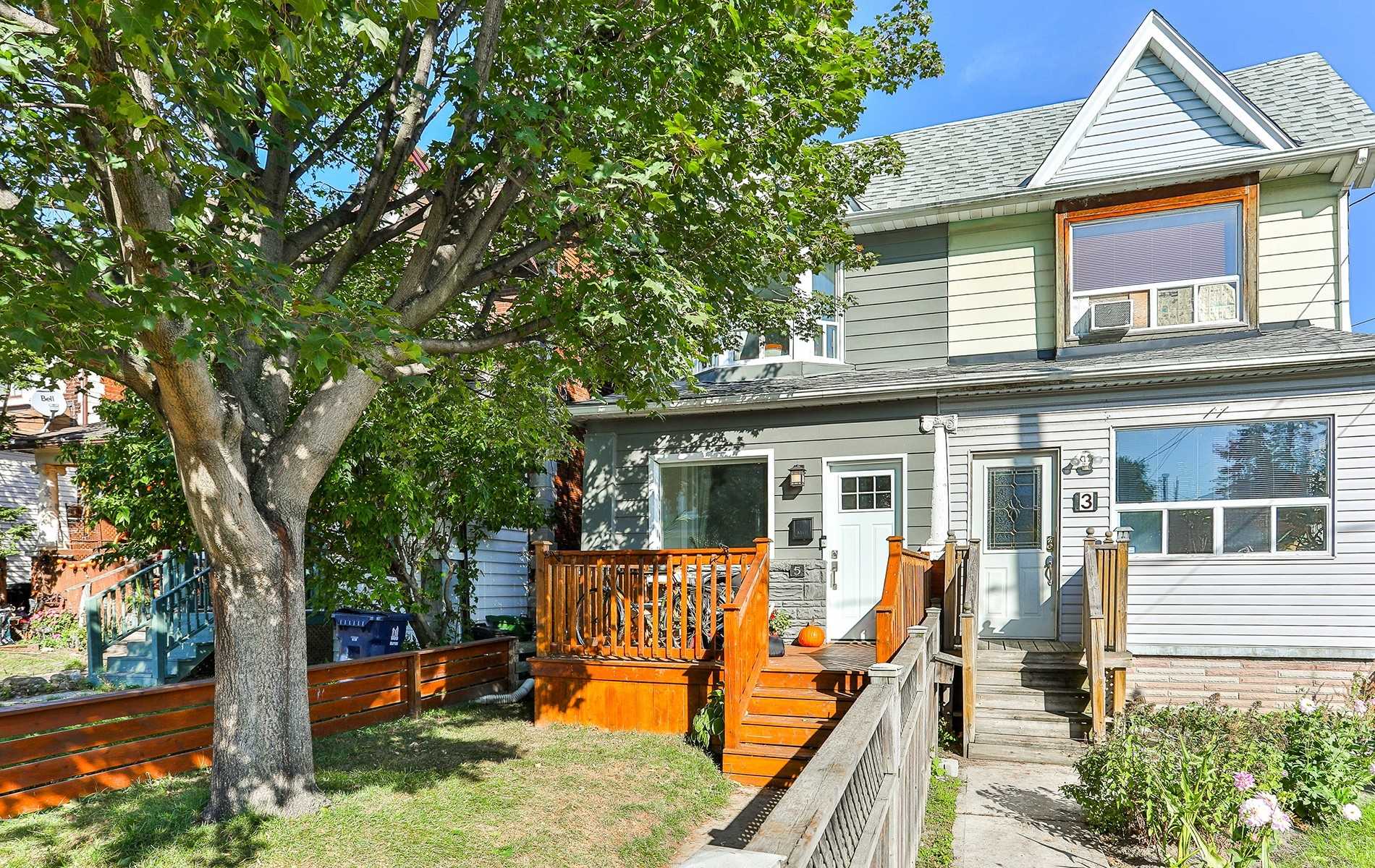 Norval St (MLS® W4820595) See this semidetached house for sale in