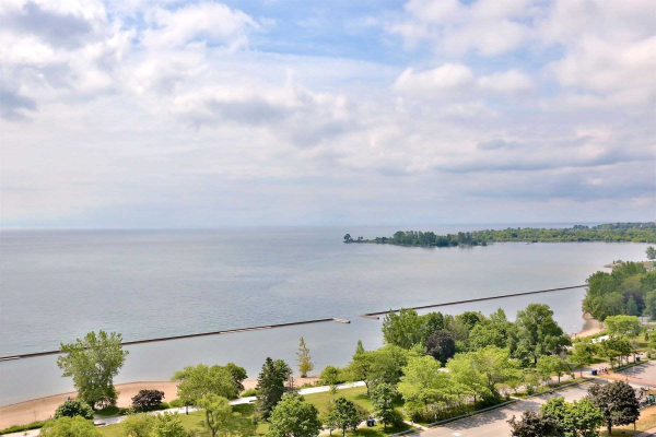 1910 Lake Shore Blvd W 1910 Lake Shore Blvd W