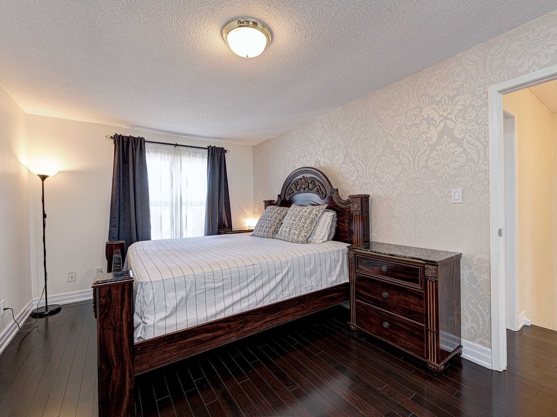 Listing W4839956 - Large Photo # 12