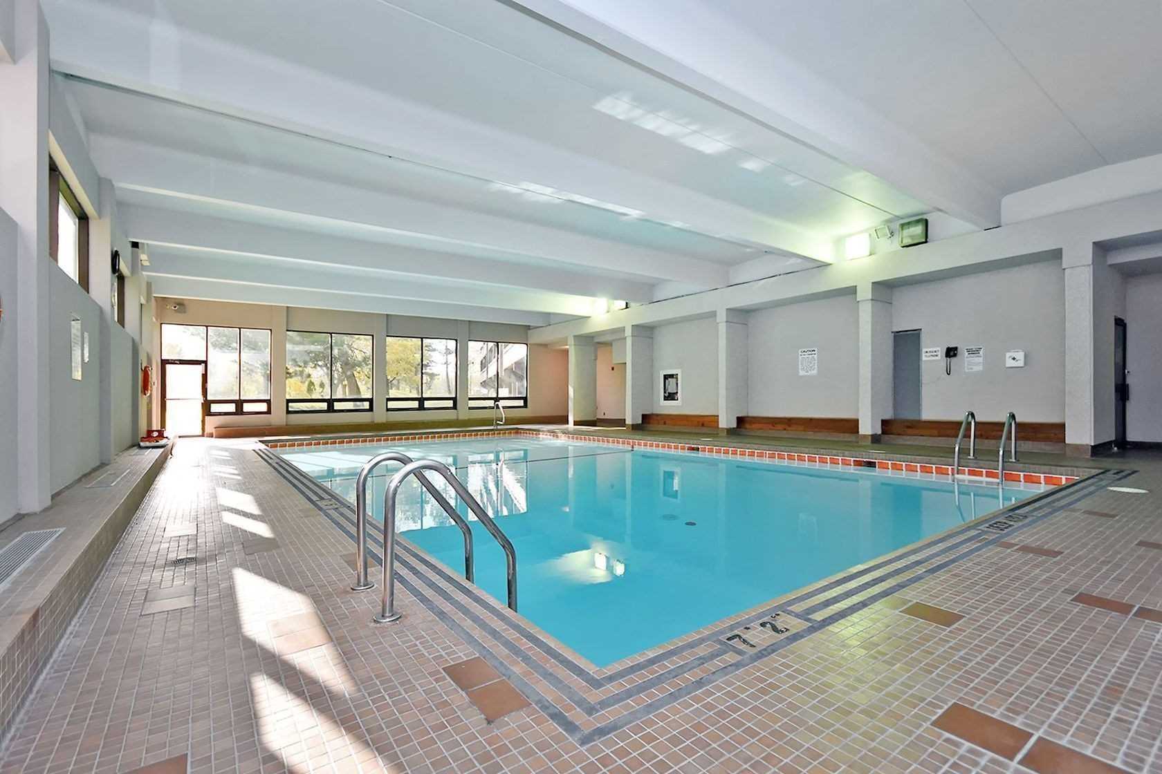 11 Wincott Dr, #402