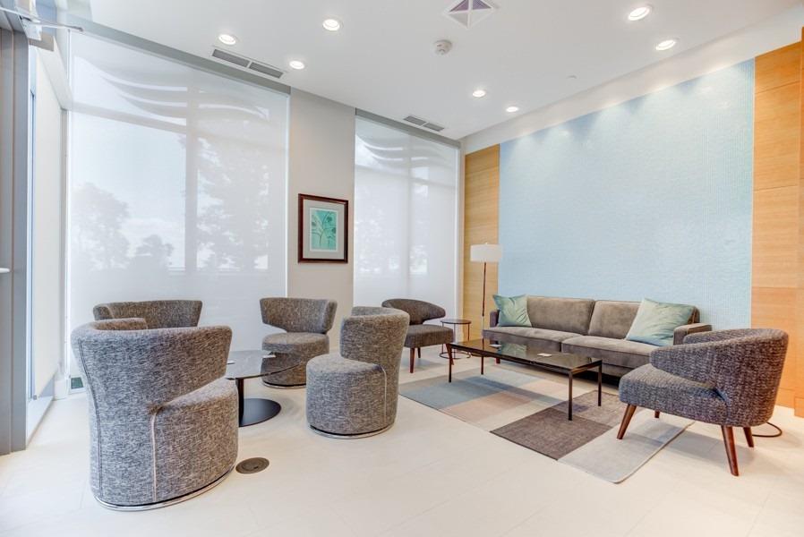 3500 Lakeshore Rd W, #226
