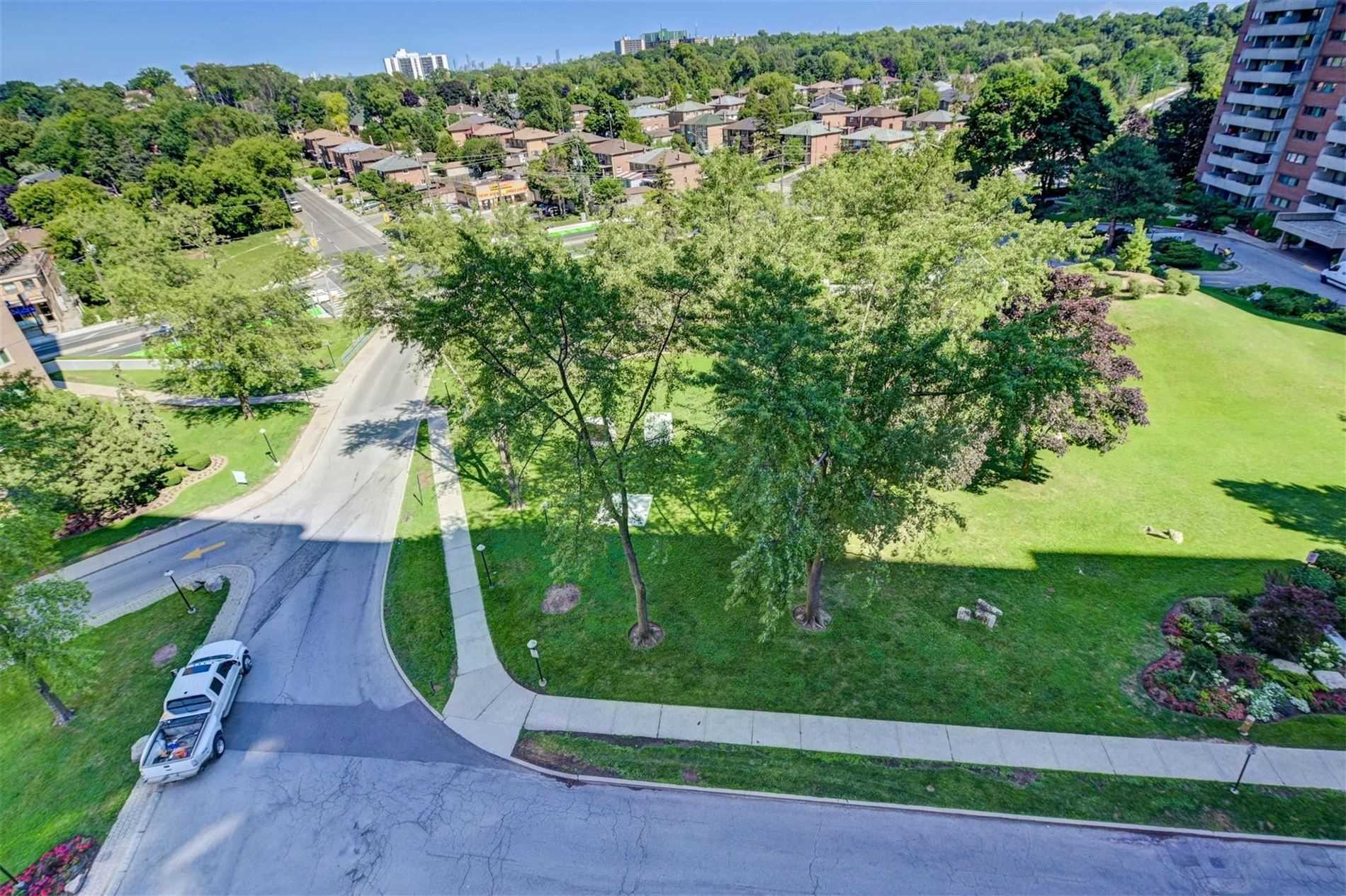 Scarlett Rd (MLS® W4847515) See this condo apartment for sale in