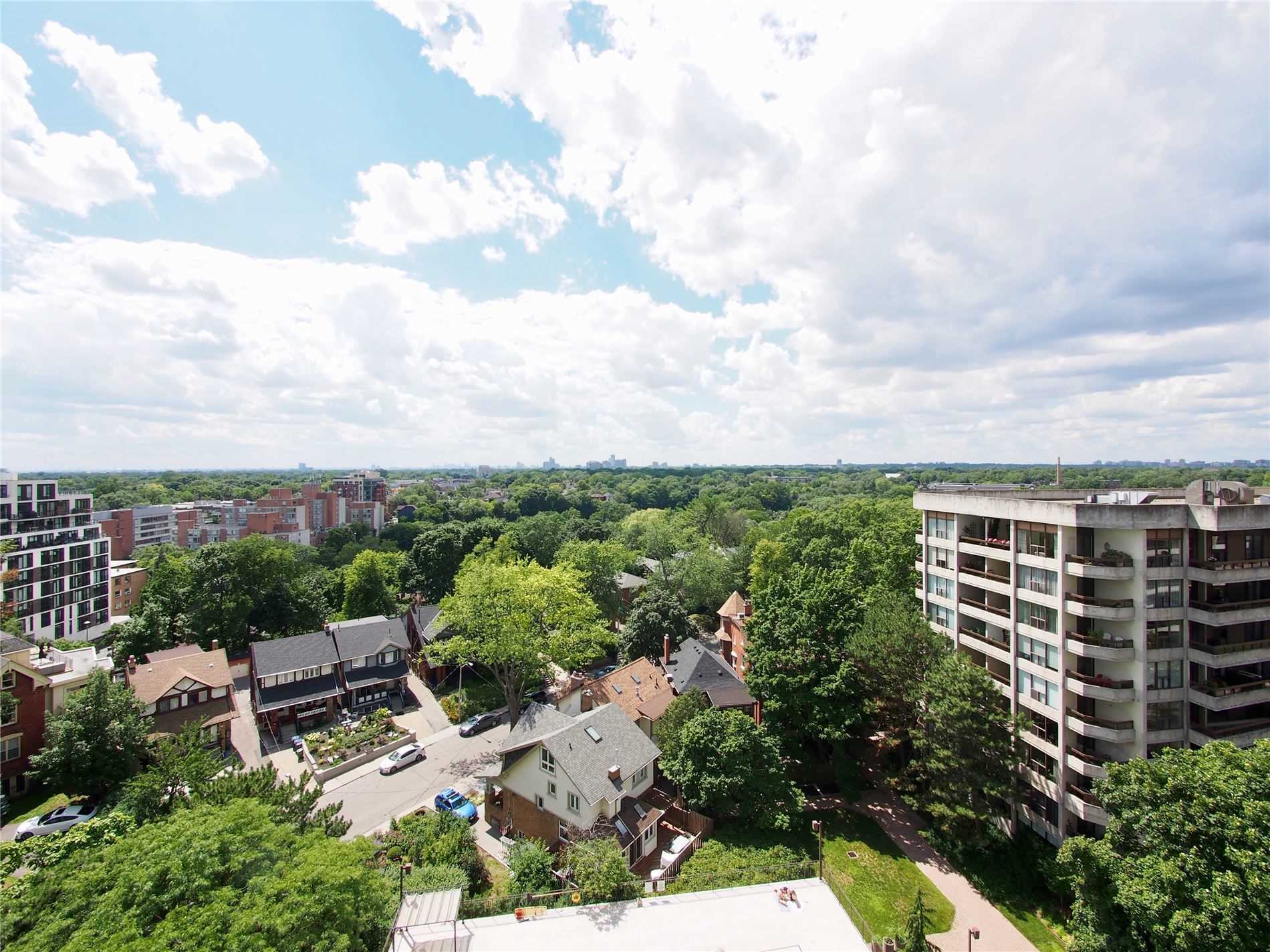 Quebec Ave (MLS® W4848694) See this condo apartment for rent in High Park North, Toronto