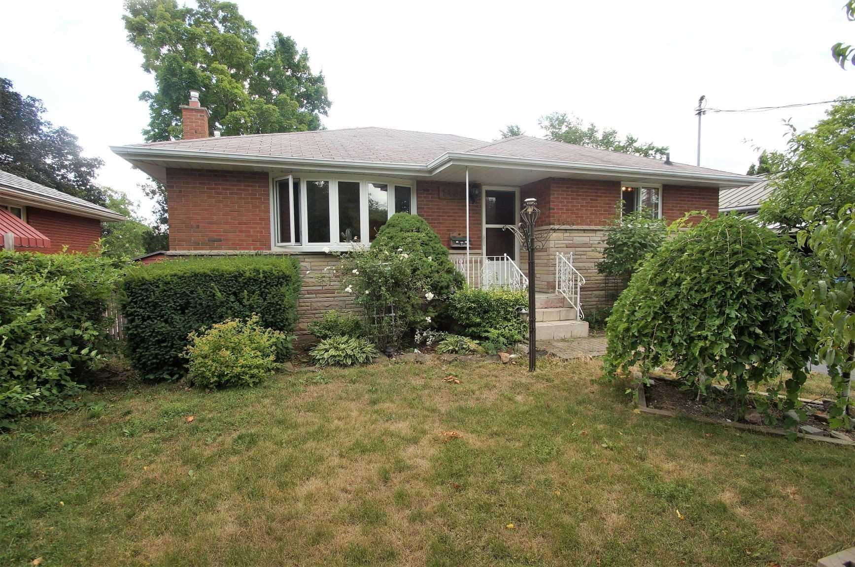 Fisher Ave (MLS® W4849304) See this detached house for sale in Mountainside, Burlington