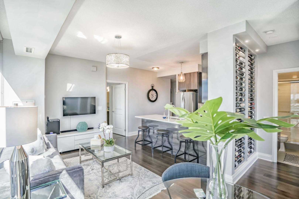 1185 The Queensway Ave, Toronto