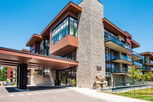 1575 Lakeshore Rd W 1575 Lakeshore Rd W