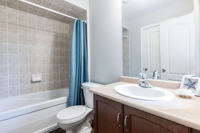 122 Spring Azure Cres