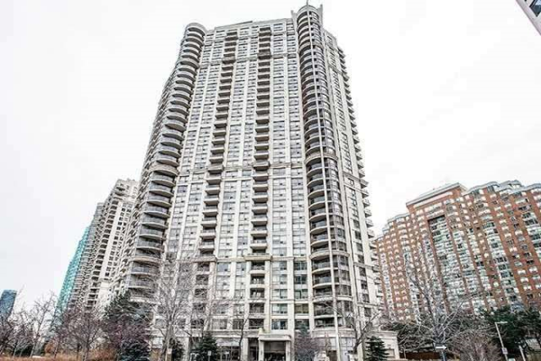 310 Burnhamthorpe Rd 310 Burnhamthorpe Rd