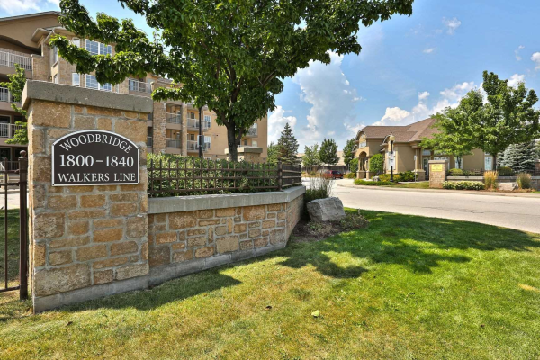 1830 Walkers Line, Burlington