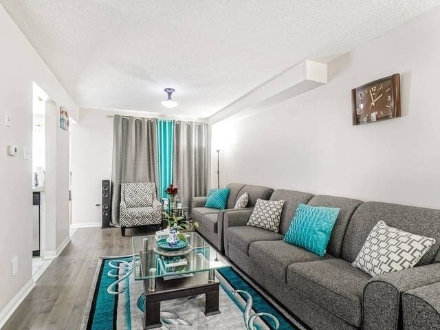 Listing W4862725 - Large Photo # 4