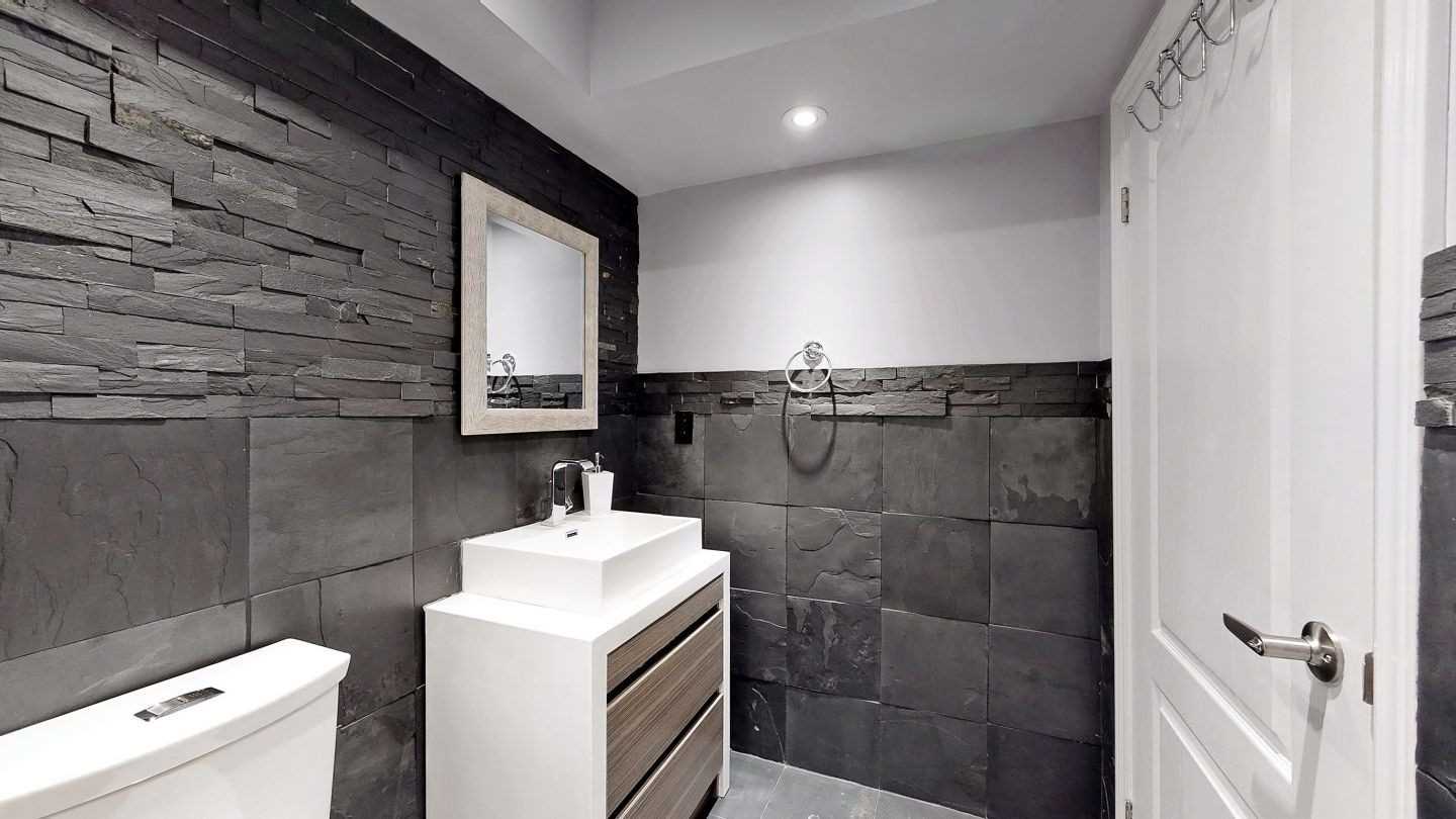 Listing W4876747 - Large Photo # 35