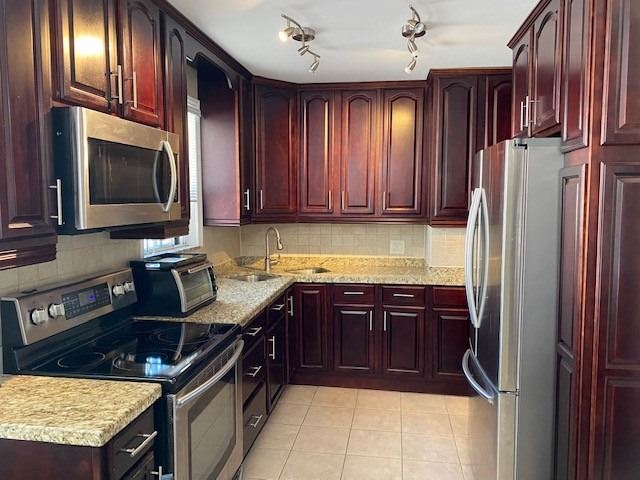 Listing W4894236 - Large Photo # 2