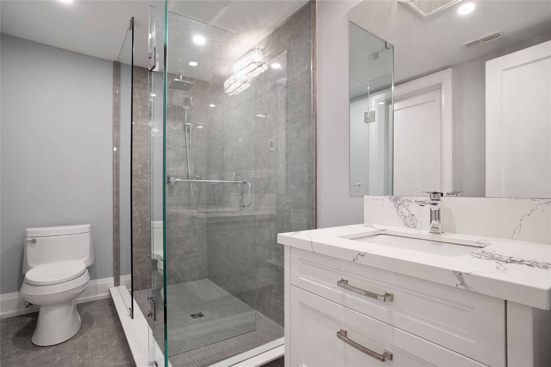 297 Savoy Cres