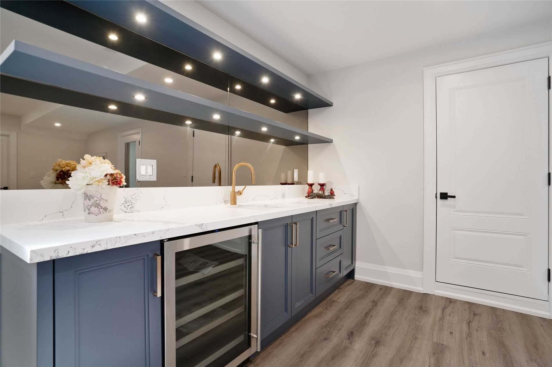 297 Savoy Cres